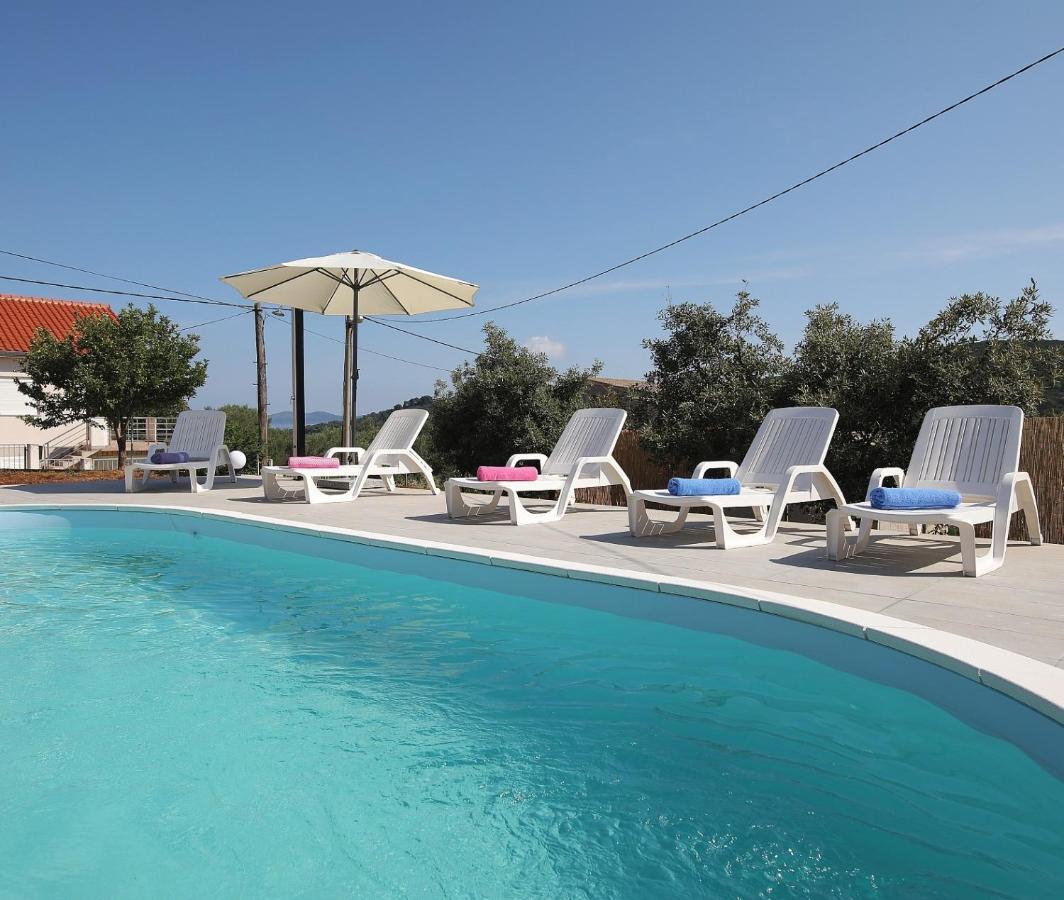 Holiday Home On Dugi Otok - Otok Brbinj Ngoại thất bức ảnh