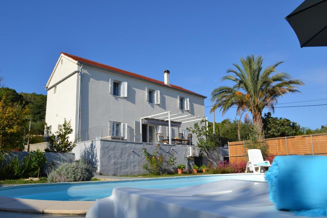 Holiday Home On Dugi Otok - Otok Brbinj Ngoại thất bức ảnh