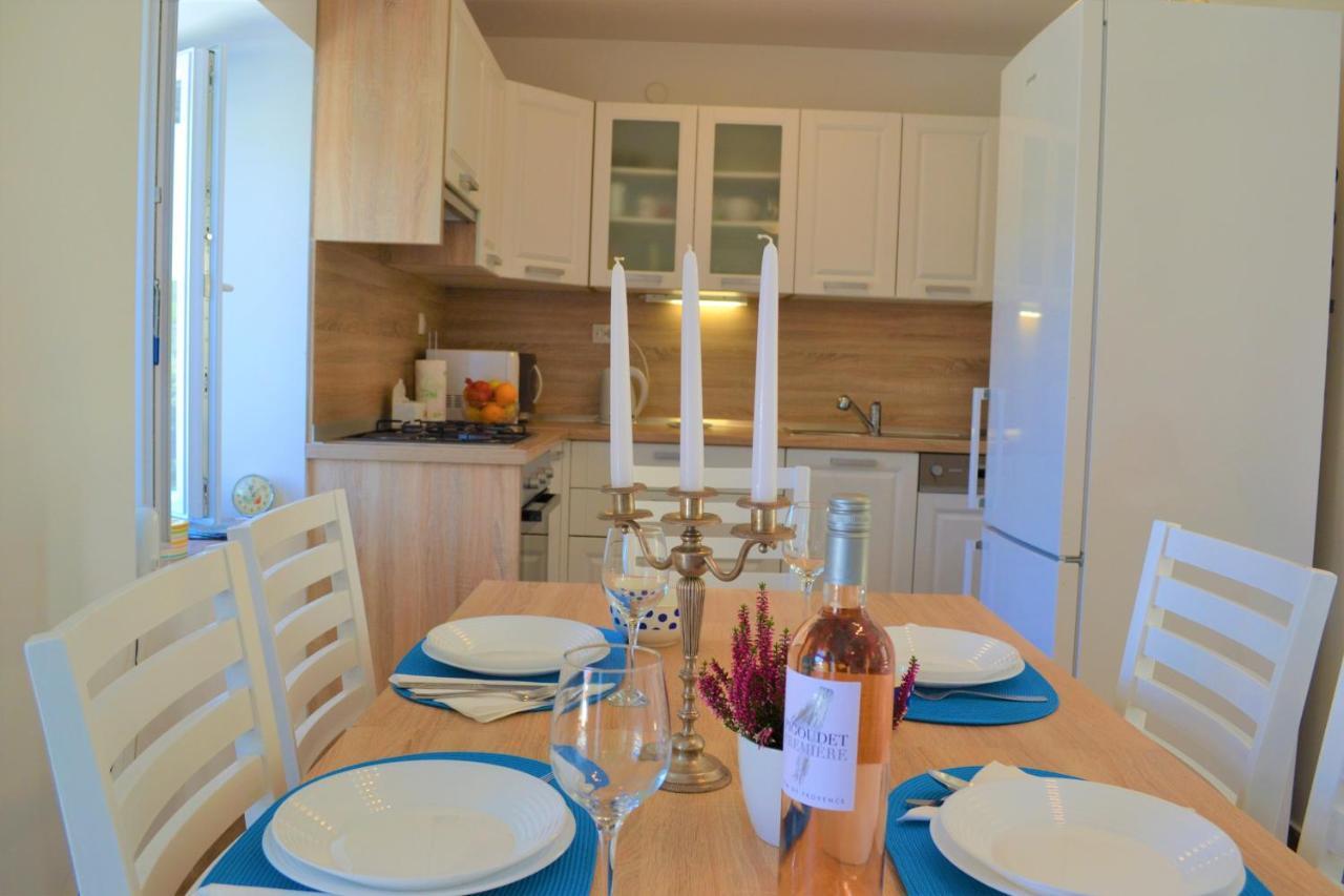 Holiday Home On Dugi Otok - Otok Brbinj Ngoại thất bức ảnh