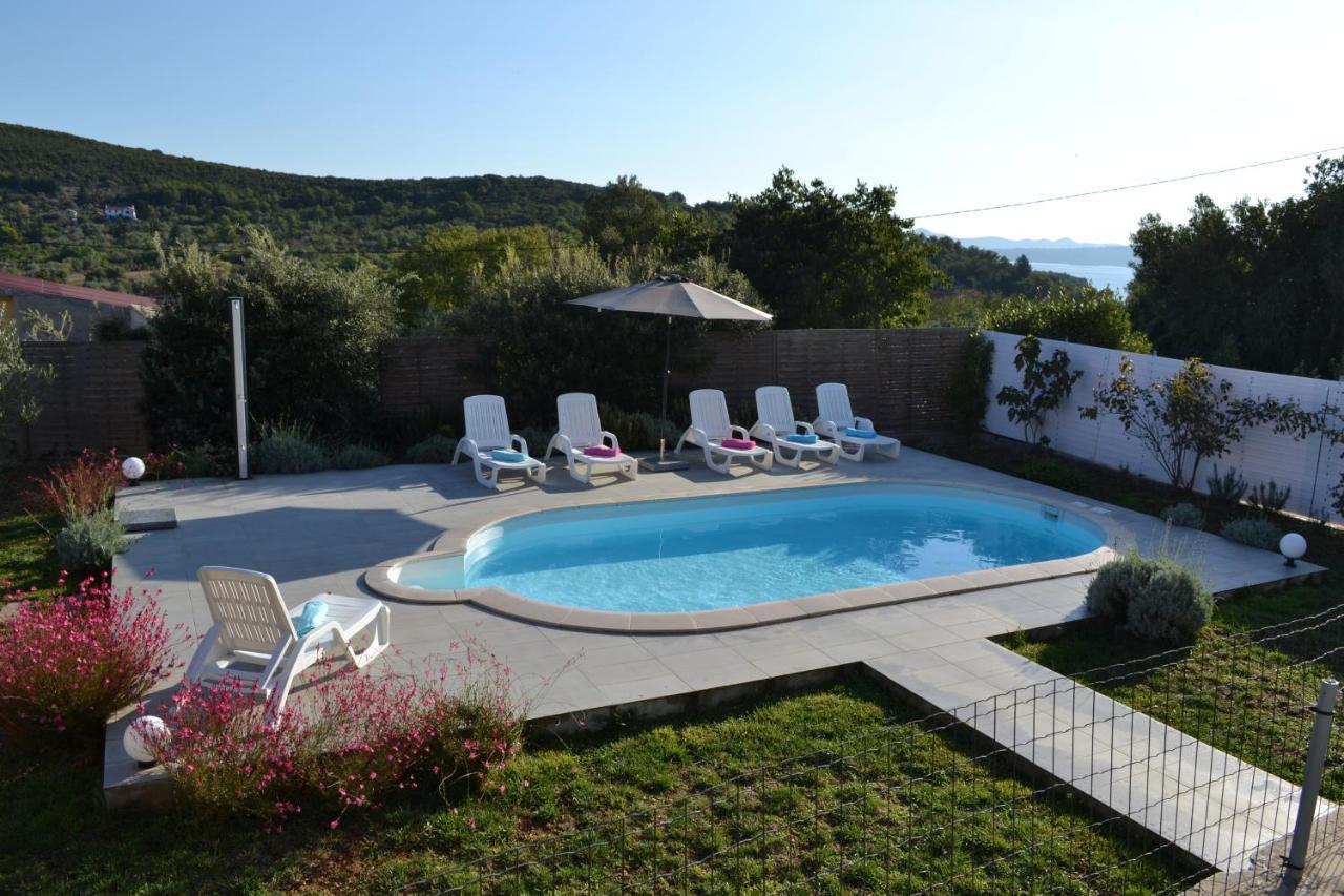 Holiday Home On Dugi Otok - Otok Brbinj Ngoại thất bức ảnh