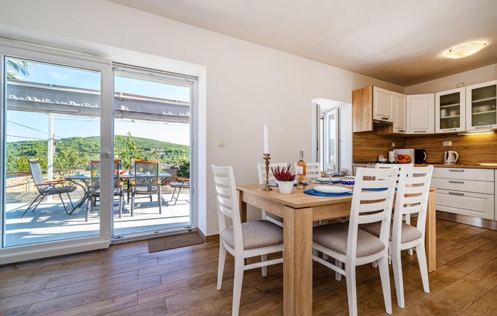 Holiday Home On Dugi Otok - Otok Brbinj Ngoại thất bức ảnh