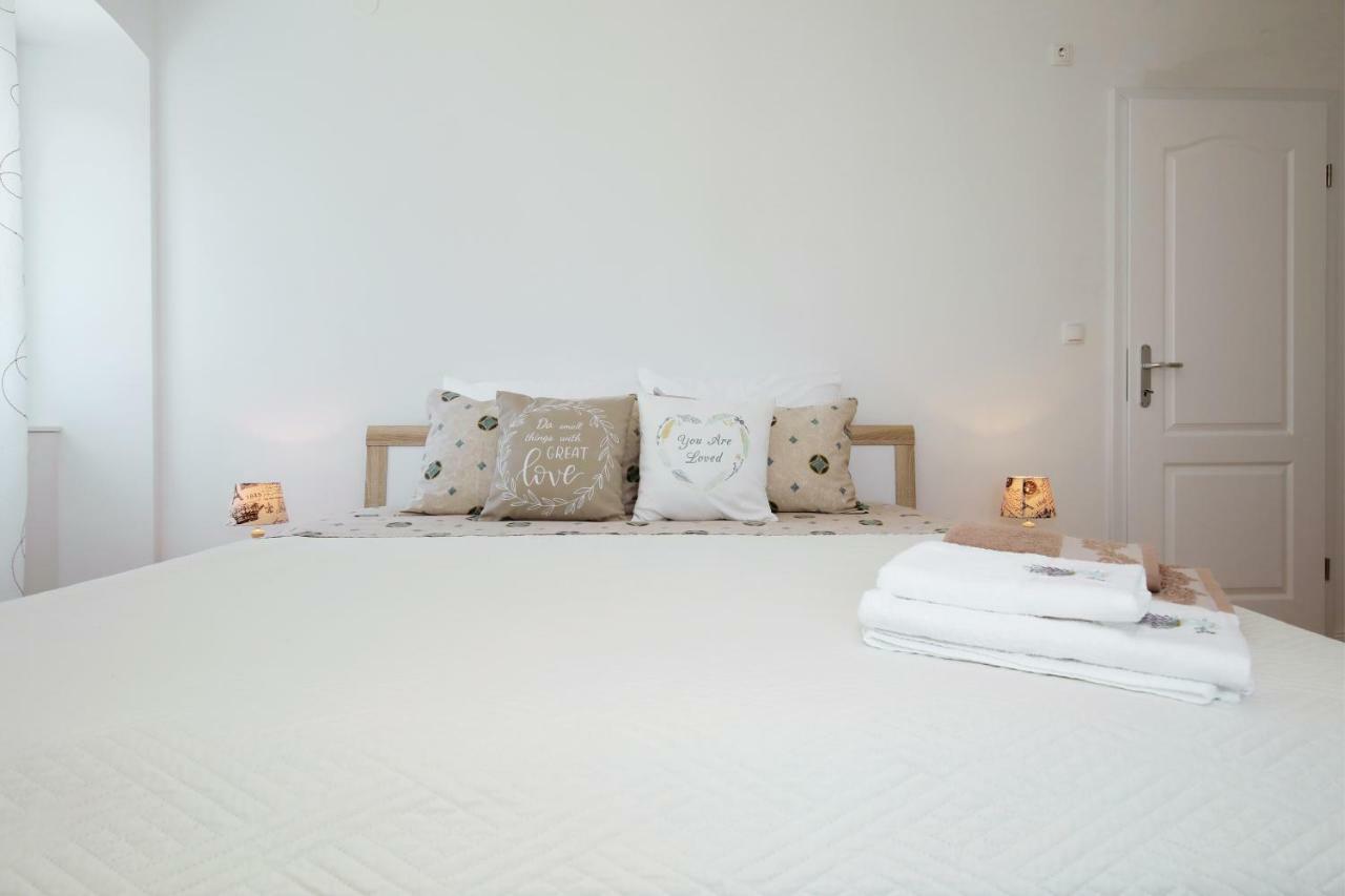 Holiday Home On Dugi Otok - Otok Brbinj Ngoại thất bức ảnh
